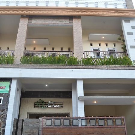 Griya Nelwan Guest House 玛琅 外观 照片