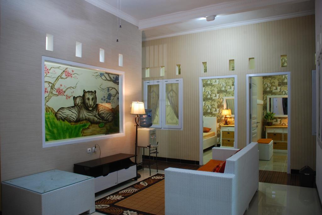 Griya Nelwan Guest House 玛琅 外观 照片