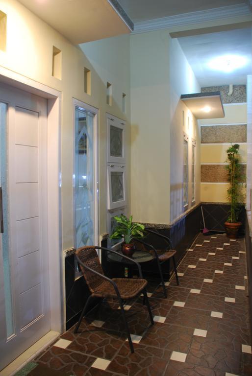 Griya Nelwan Guest House 玛琅 外观 照片